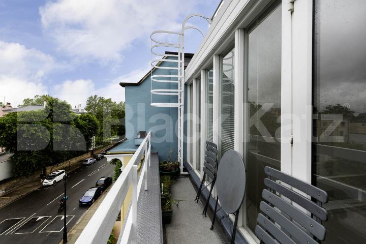 Stunning modern one bed with terrace and lovely views over Primrose Hill  Regents Park Road, Primrose Hill / Regents Park